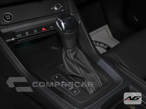 Q3 2.0 40 TFSI Performance Black Quattro