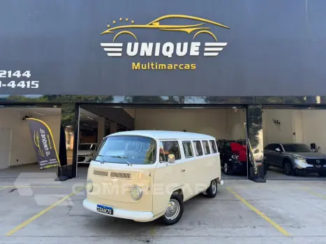 Volkswagen Kombi 1.6 Std 8V Gasolina 3P Manual 4 portas
