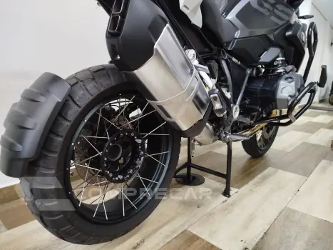R 1250 GS TRIPLE BLACK