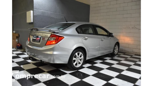 CIVIC - 1.8 EXS 16V 4P AUTOMÁTICO