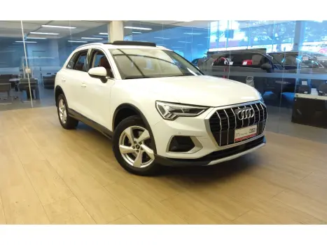Audi Q3 2.0 40 TFSI GASOLINA PERFORMANCE QUATTRO TIPTRONIC 2 portas