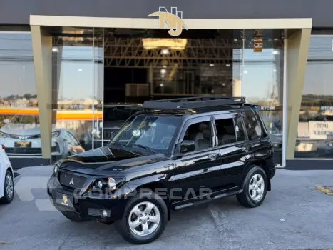 Mitsubishi PAJERO TR4 2.0 4X2 16V GASOLINA 4P AUTOMÁTICO 4 portas