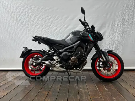 YAMAHA MT-09