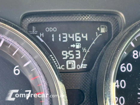 Versa 1.6 16V SL FlexStart (Flex)
