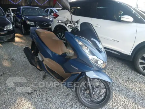 PCX DLX - SCOOTER