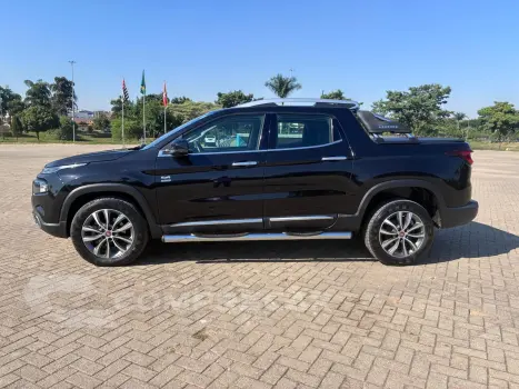 TORO 2.0 16V Turbo Volcano 4X4