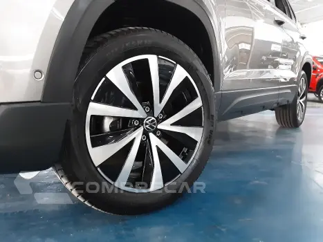 TAOS 1.4 250 TSI TOTAL FLEX HIGHLINE AUTOMÁTICO