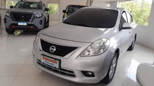 NISSAN Versa Sedan 1.6 16V 4P FLEX SL 4 portas
