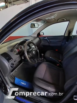 POLO SEDAN 1.6 MI Comfortline 8V