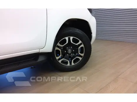 HILUX 2.8 D-4D TURBO DIESEL CD SRX LIMITED 4X4 AUTOMÁTICO