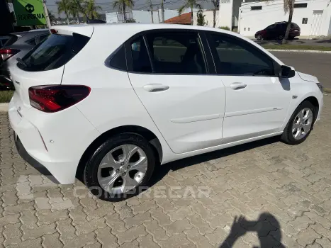 ONIX 1.0 Turbo Plus Premier