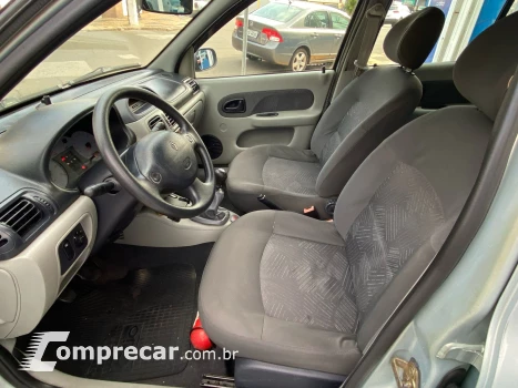 CLIO 1.0 Privilége Sedan 16V