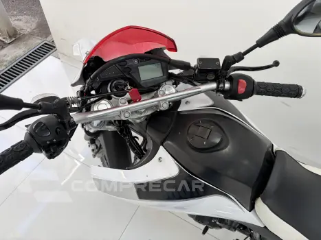 Xt