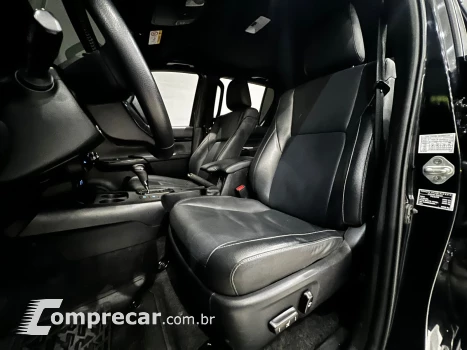 Hilux Cabine Dupla Hilux 2.8 TDI SRX CD 4x4 (Aut)