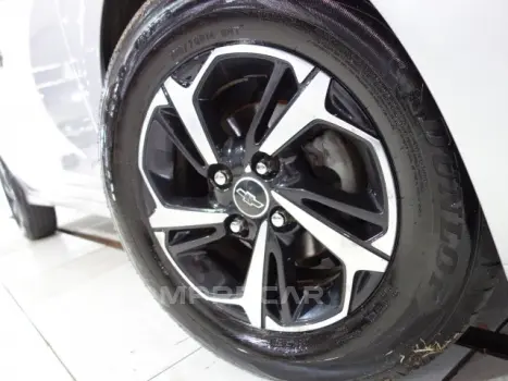 PRISMA - 1.0 MPFI JOY 8V 4P MANUAL