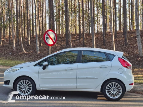 FIESTA 1.6 Titanium Hatch 16V