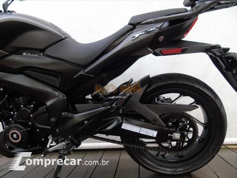 DOMINAR 400