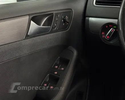 JETTA Highline 2.0 TSI 16V 4p Tiptronic