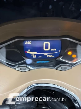 PCX 160 DLX ABS
