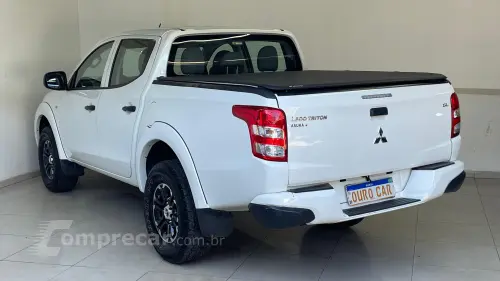 L200 TRITON 2.4 16V Turbo GL CD 4X4