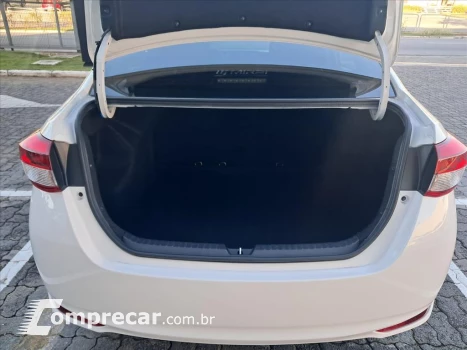 YARIS 1.5 16V FLEX SEDAN XL LIVE MULTIDRIVE