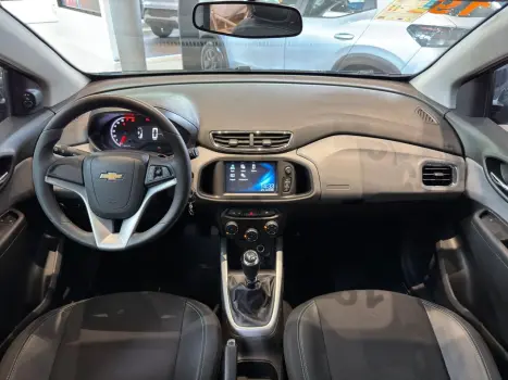 Onix Hatch 1.4 4P FLEX LT