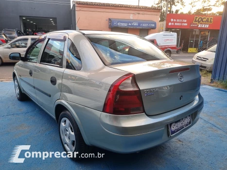 CORSA 1.8 MPFI Maxx Sedan 8V