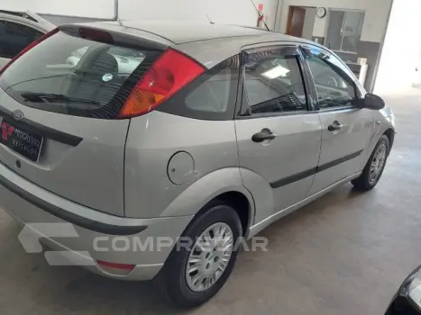 FOCUS HATCH - 1.6 8V 4P MANUAL