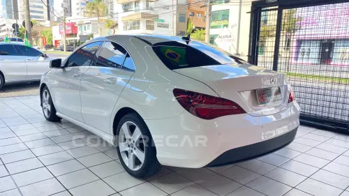 MERCEDES-BENZ CLA 180 1.6 CGI 7G-DCT