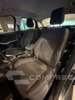 Focus Sedan 2.0 16V 4P SE POWERSHIFT FLEX