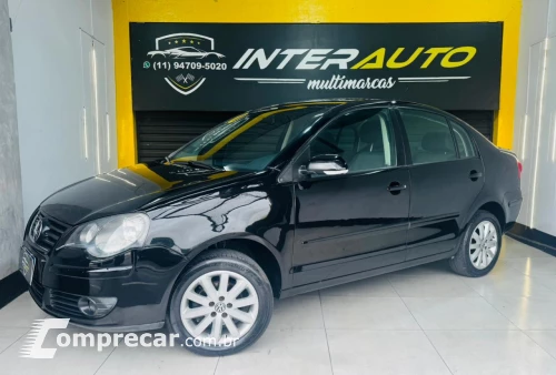 Volkswagen POLO SEDAN 1.6 MI Comfortline 8V 4 portas