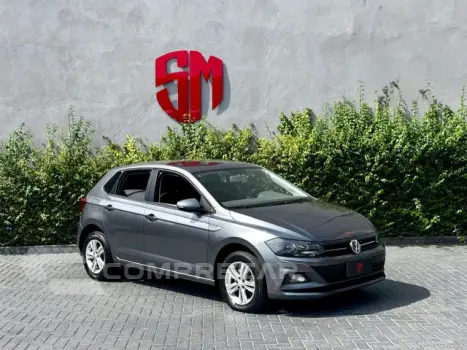 Volkswagen POLO - 1.0 200 TSI COMFORTLINE AUTOMÁTICO 4 portas