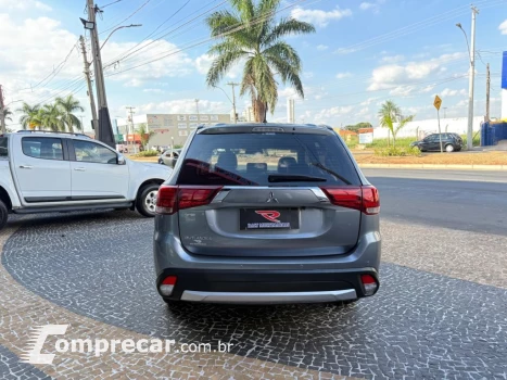 OUTLANDER 2.0 16V GASOLINA 4P AUTOMÁTICO
