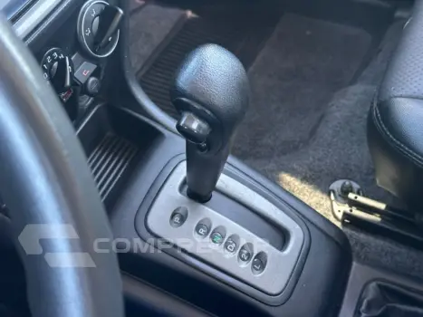 PAJERO TR4 2.0 4X4 16V 140CV FLEX 4P AUTOMÁTICO