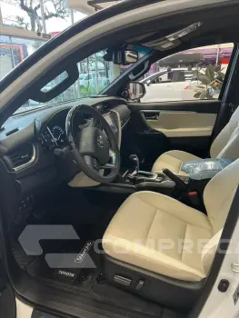 HILUX SW4 2.8 D-4d Turbo Diamond 7L