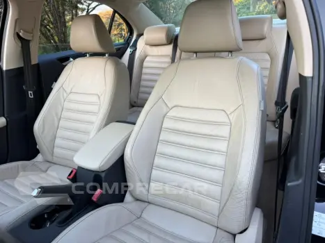 JETTA 2.0 TSI HIGHLINE 211CV GASOLINA 4P TIPTRONIC