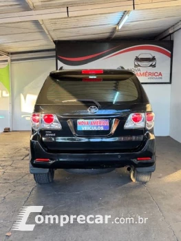 Hilux SW4 SR 4x2 2.7/ 2.7 Flex 16V Aut.