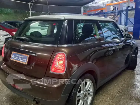 One 1.6 16V Gasolina 2P Manual