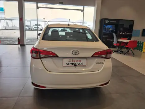 YARIS 1.5 16V FLEX SEDAN XL LIVE MULTIDRIVE