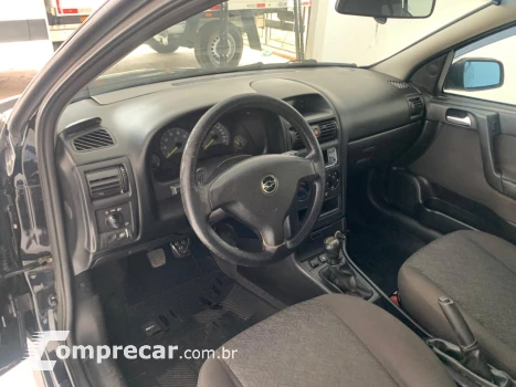 ASTRA 2.0 MPFI Advantage 8V