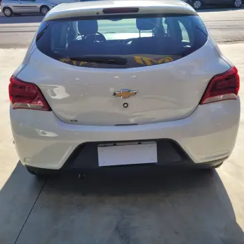 ONIX HATCH LT 1.0 8V FlexPower 5p Mec.