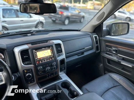 Classic 5.7 V8 Gasolina Laramie Cd 4X4 Automático