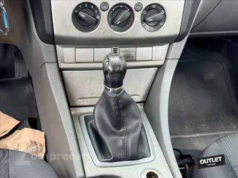 FOCUS 1.6 GL 16V FLEX 4P MANUAL