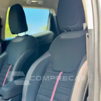 TORO 2.0 16V Turbo Freedom 4WD AT9