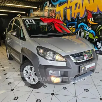 Fiat IDEA ADVENTURE 1.8 4 portas