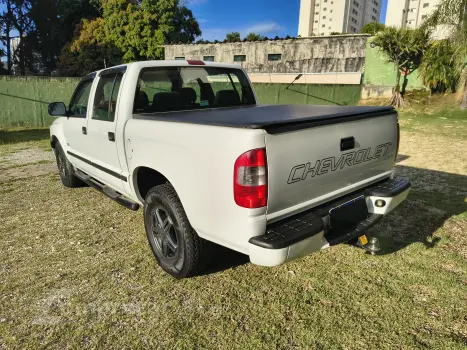 S10 2.4 MPFI Advantage 4X2 CD 8V