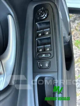 RENEGADE 1.3 T270 TURBO FLEX LONGITUDE AT6