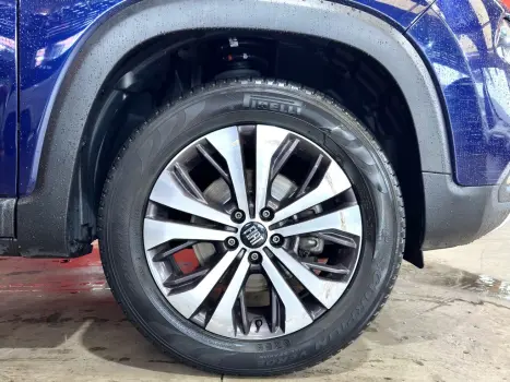 TORO 1.3 TURBO 270 FLEX VOLCANO AT6