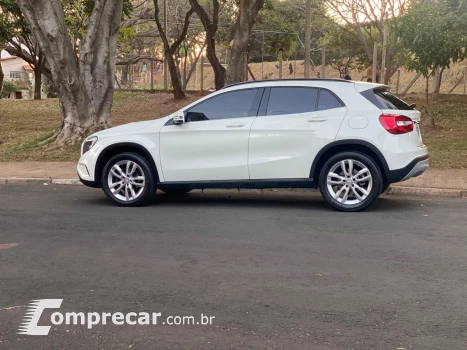 GLA 200 Style 1.6 TB 16V/Flex Aut.