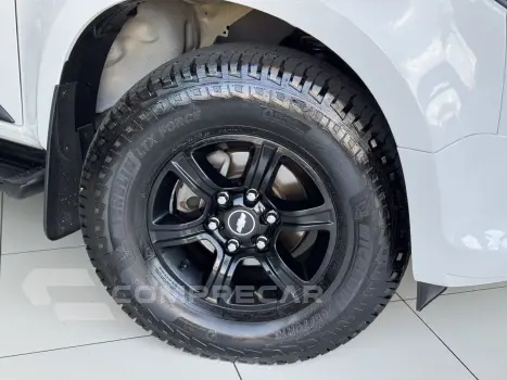 S10 2.8 16V LT CABINE DUPLA 4X4 TURBO DIESEL AUTOMÁTICO